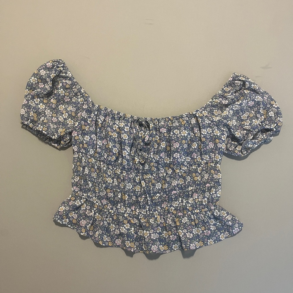 Forever 21 Smocked Puff Sleeve Blouse in Blue and White